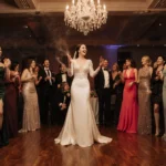 Texas Bride Tells Guests to ‘Upstage’ Her-1M+ Love It