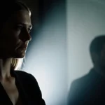 Kate Hudson Deflects ‘Song Sung Blue’ Family Feud